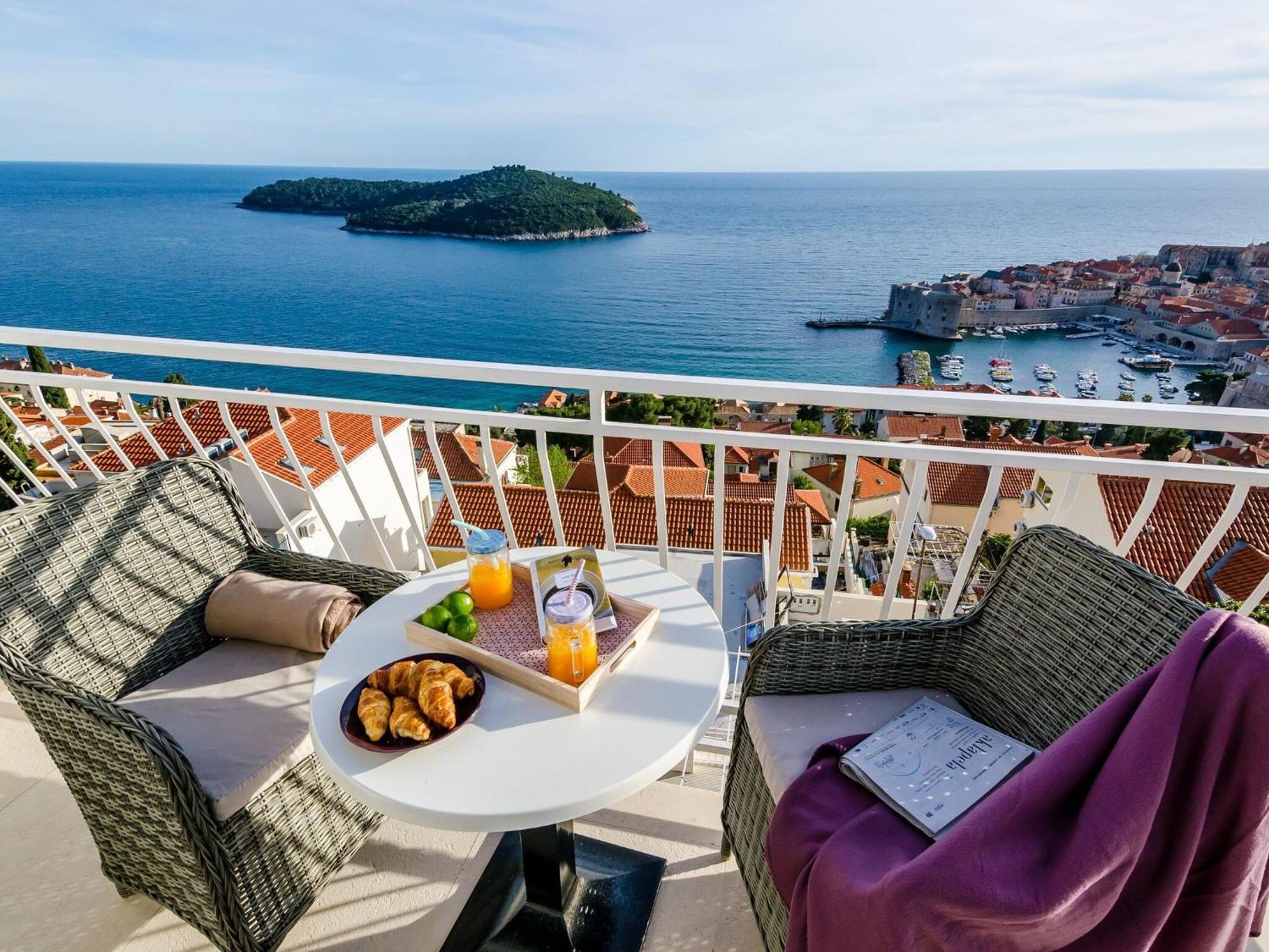 Ploce Apartments-One-Bedroom Apartment With Terrace And Sea View Dubrovnik Ngoại thất bức ảnh